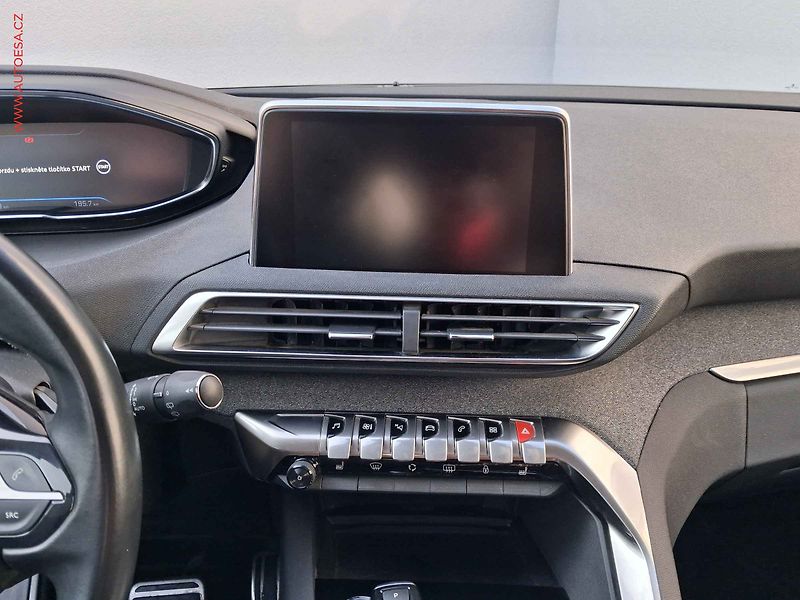 Peugeot 5008 (2019) 1.2 PT, Allure, AT, LED - fotka 12 z 19