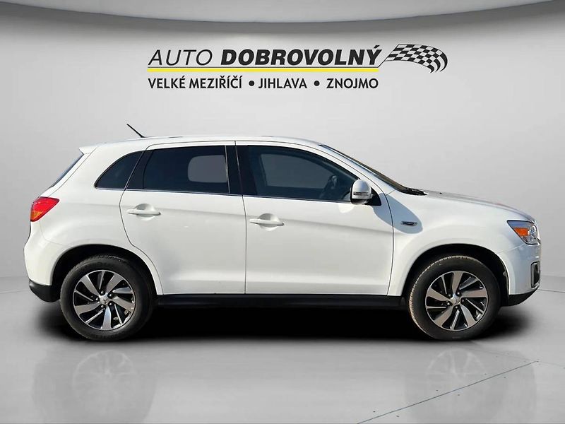 Mitsubishi ASX 2.2 Di-D (110kW) 4WD AT6/8234 - fotka 10 z 50