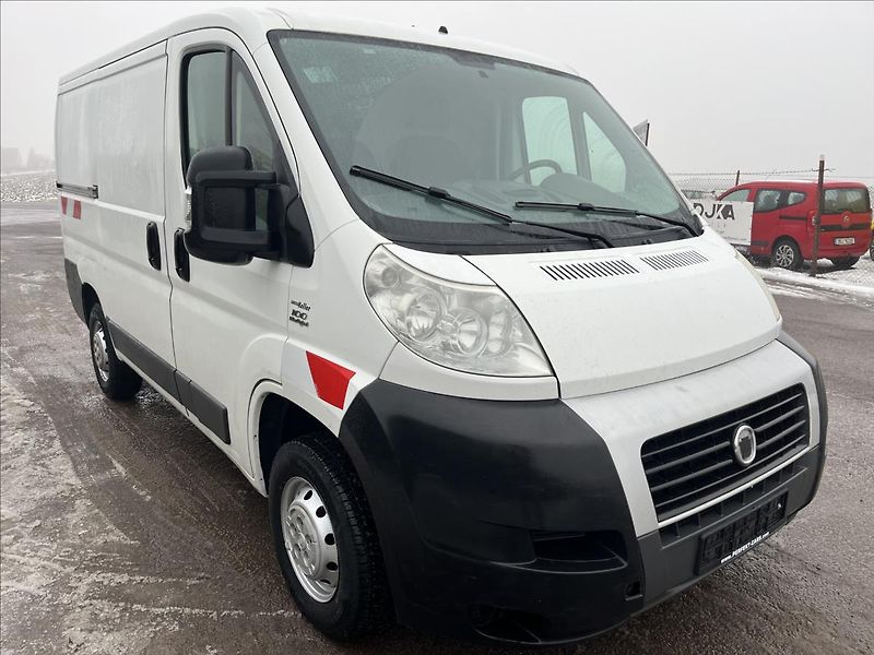 Fiat Ducato 2.2 JTD L1H1 NOVÉ PNEU VSTŘIKY - fotka 3 z 26