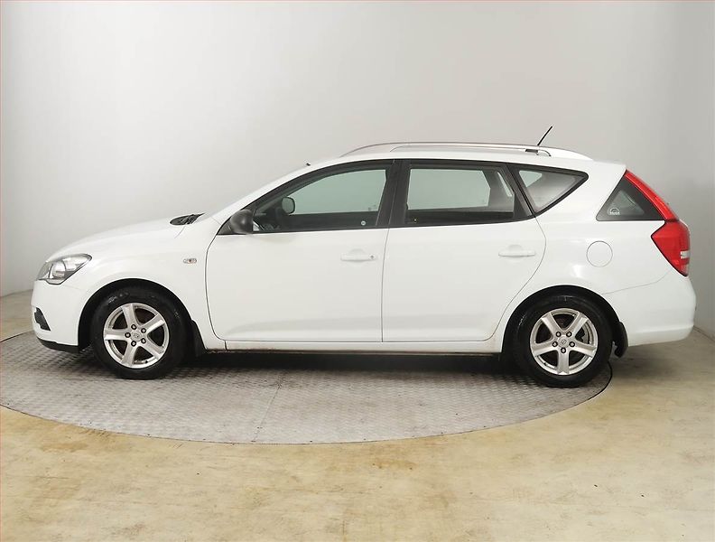 Kia Ceed (2010) 1.4 CVVT, po STK, udržované - fotka 3 z 16