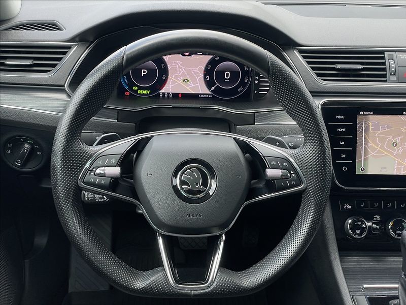 Škoda Superb 1,4 TSI DSG Style ACC+NAVI  iV - fotka 8 z 24