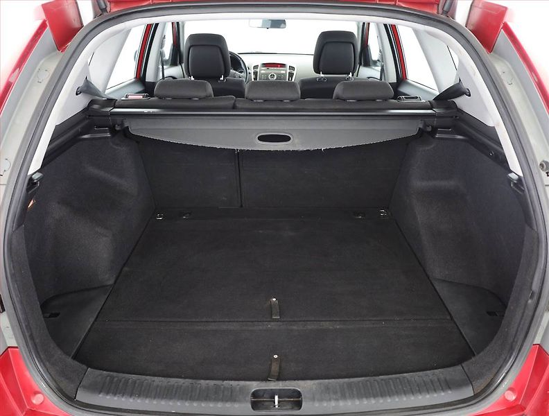Kia Ceed (2011) 1.6 CRDi, Serv.kniha - fotka 15 z 15