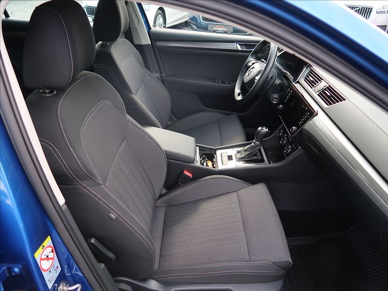 Škoda Superb 2,0 TSi,140kW,NovéČR,Style,DPH - fotka 13 z 26