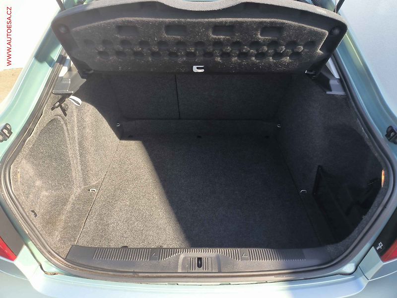 Škoda Octavia (2009) 1.4TSi, ČR, servis.kniha - fotka 7 z 17
