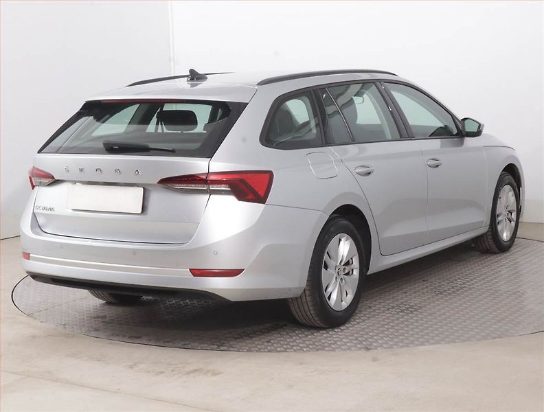 Škoda Octavia (2022) Ambition 2.0 TDI, ČR,1.maj - fotka 5 z 15