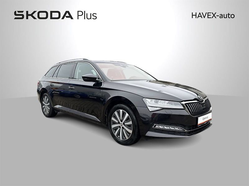 Škoda Superb (2022) Combi 2.0 TDI DSG Style - fotka 32 z 36
