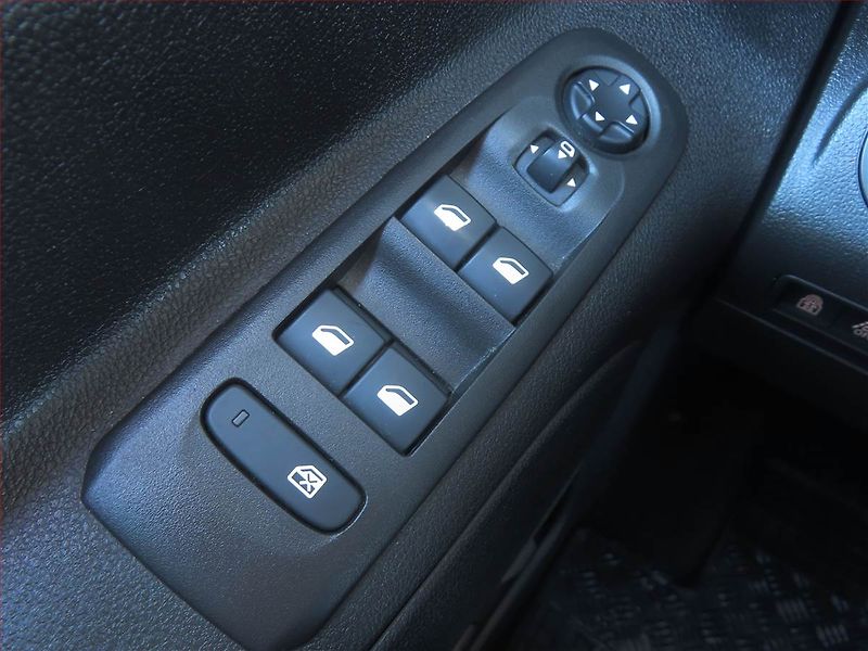 Opel Combo (2020) Enjoy 1.2 Turbo, 5Míst, ČR - fotka 16 z 16