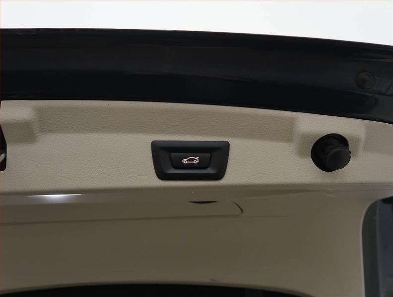 BMW Řada 4 (2015) 430d xDrive, 4X4, Automat - fotka 23 z 25