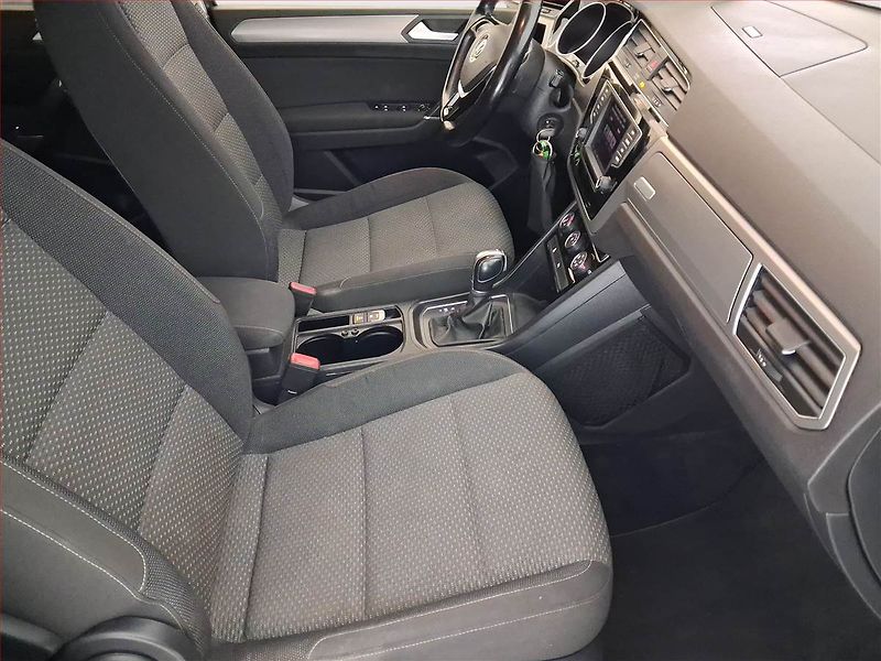 Volkswagen Touran (2016) Comfortline 1.6 TDI, Automat - fotka 9 z 21