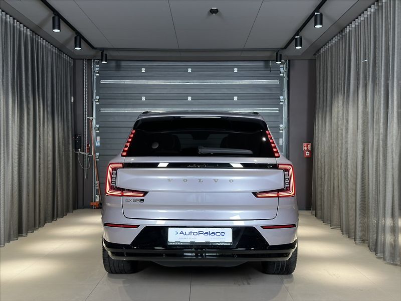 Volvo EX90 0,0 Twin Motor Eletric  Plus - fotka 5 z 42