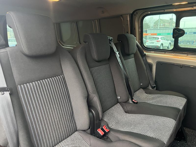Ford Transit Custom (2014) AKČNÍ CENA DO PONDĚLÍ - fotka 25 z 31
