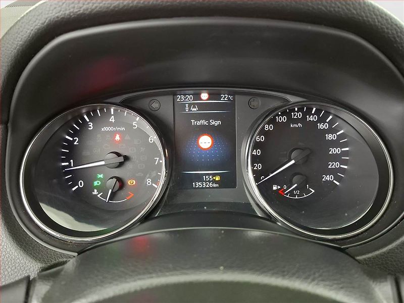 Nissan Qashqai (2017) 1.2 DIG-T, Serv.kniha, Navi - fotka 11 z 15