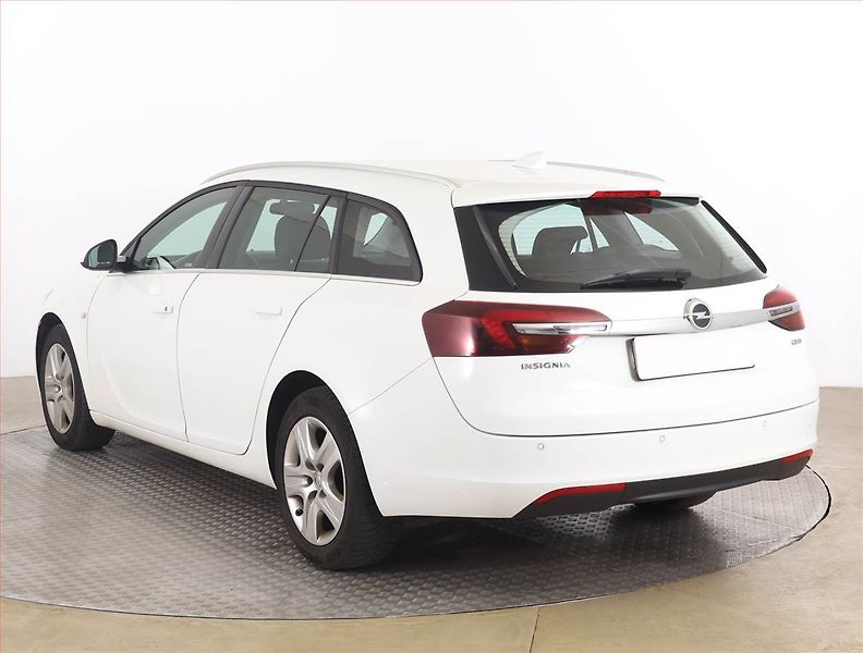 Opel Insignia (2017) 1.6 CDTI, Serv.kniha, Navi - fotka 4 z 16