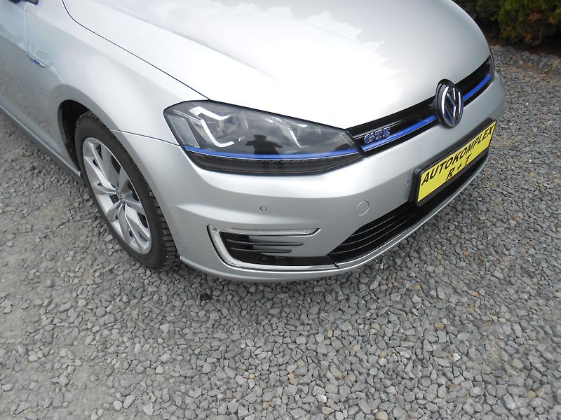 Volkswagen Golf GTE,PLUG-inHybrid,72TKm! - fotka 11 z 40