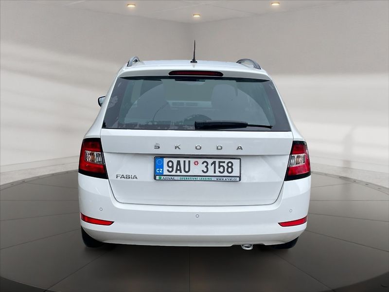 Škoda Fabia 1,0 TSI 70 Ambition - fotka 5 z 11