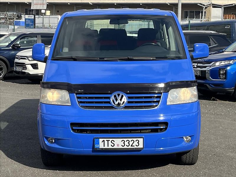 Volkswagen Caravelle 2,5 TDI - fotka 2 z 29