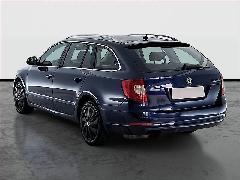 Škoda Superb (2010) 2.0 TDI, Tempomat - fotka 4 z 17