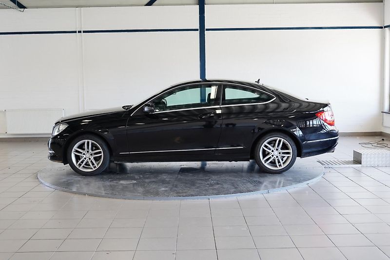 Mercedes-Benz Třídy C - fotka 3 z 6