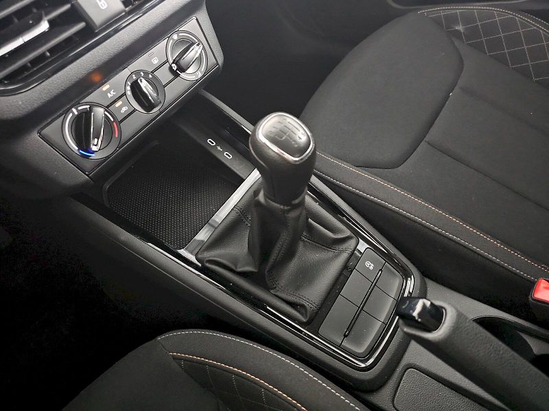 Škoda Scala (2023) 1,0 TSI 81 kW AMBITION - fotka 24 z 24