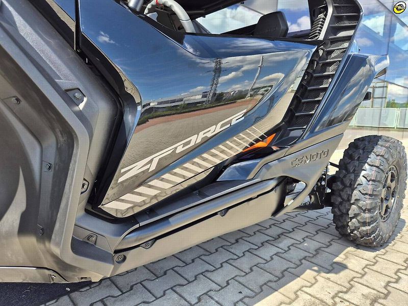 CFMOTO Gladiator Z1000 (2026) Gladiator Z10 TURBO +X110LE se - fotka 43 z 57