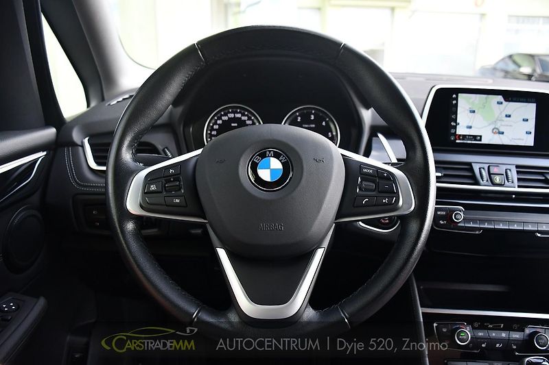 BMW Řada 2 216d GRAND TOURER TAŽNÉ 7MÍST - fotka 28 z 54