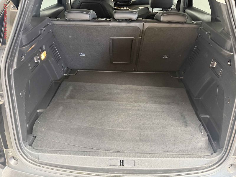Peugeot 3008 (2023) 1.2PT, Allure, AT, LED, TZ - fotka 7 z 18