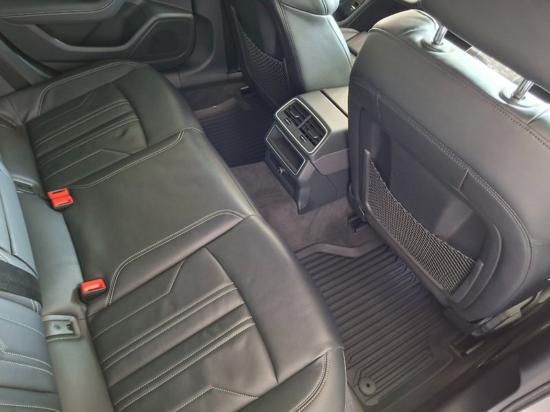 Audi A6 Allroad (2021) 50TDI 210kW 8A QUATTRO - fotka 38 z 47