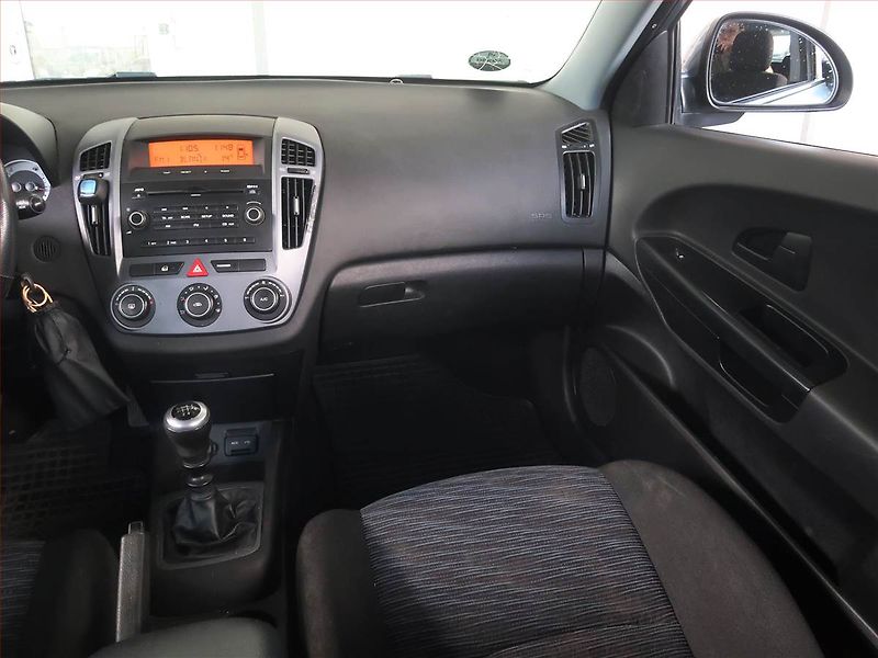 Kia Ceed (2008) 1.4 CVVT, po STK, dobrý stav - fotka 8 z 14