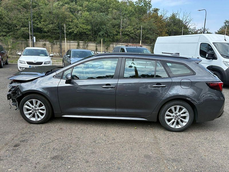 Toyota Corolla 1.8i HYBRID Aut Kamera ČR DPH - fotka 4 z 19