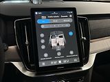 Volvo XC90 (2026) 2,0 T8  Ultra Dark - náhled 32