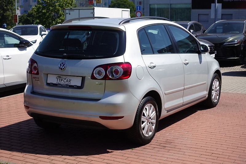 Volkswagen Golf Plus 1,2TSI 77kW M/T Comfort - fotka 4 z 27