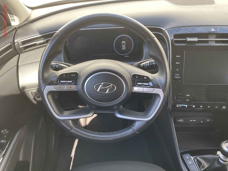 Hyundai Tucson (2023) 1.6 T-GDi, 1.maj,ČR, Smart - fotka 11 z 18