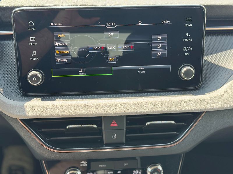 Škoda Scala (2025) Top Selection 1.0 TSI 85 kW - fotka 15 z 25
