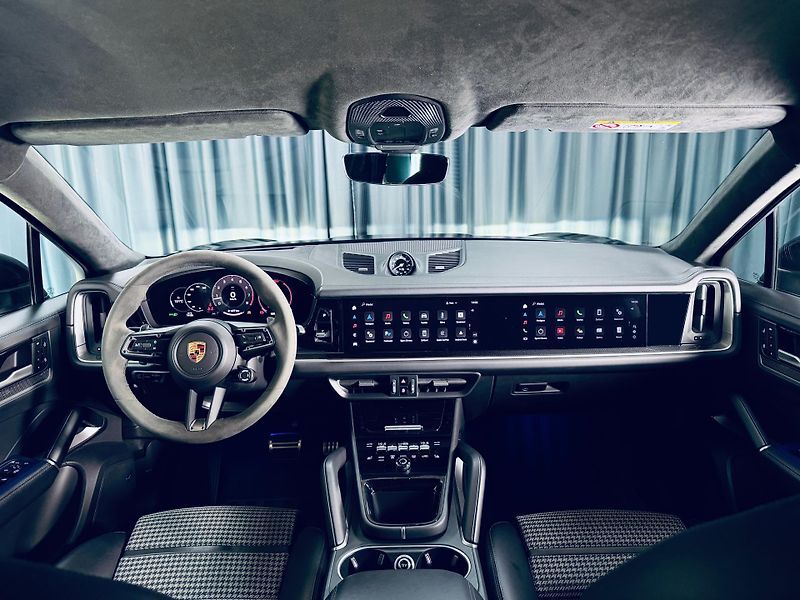 Porsche Cayenne (2024) S LIGHTWEIGHT CARBON HUD MAX V - fotka 36 z 42