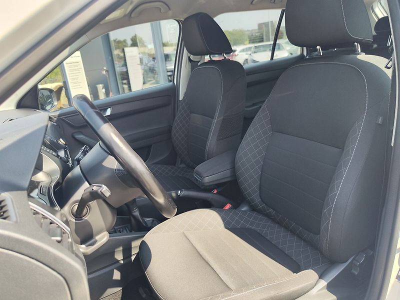 Škoda Fabia 1.4 TDI/66kW Style - fotka 13 z 22