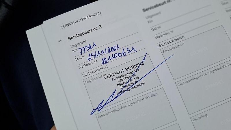 Volvo V60 2.0 D3 Momentum NAVI - fotka 31 z 31