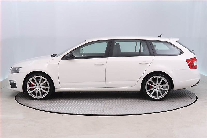Škoda Octavia (2015) RS 2.0 TDI, Kůže, Navi - fotka 3 z 18