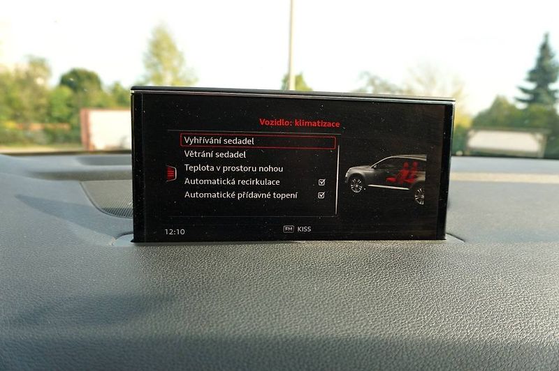 Audi SQ7 (2017) SQ 4,0 TDI V8 320 kW - fotka 49 z 55