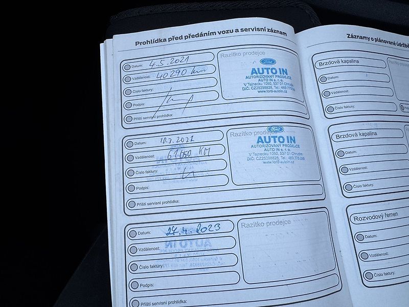 Ford Kuga (2019) 2.0 TDCi ST-Line Xenony AT - fotka 35 z 48
