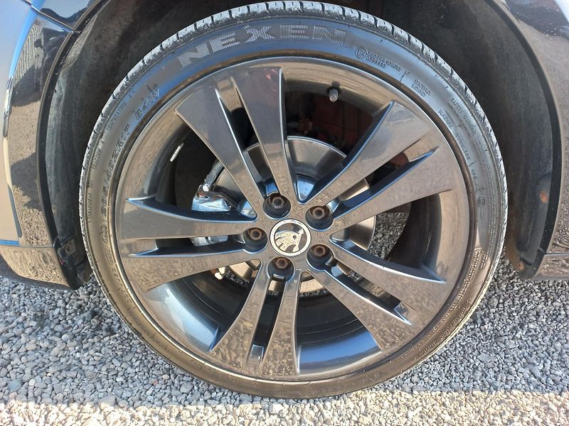 Škoda Fabia (2013) 1.2TSi 63kW Monte Carlo - fotka 15 z 19