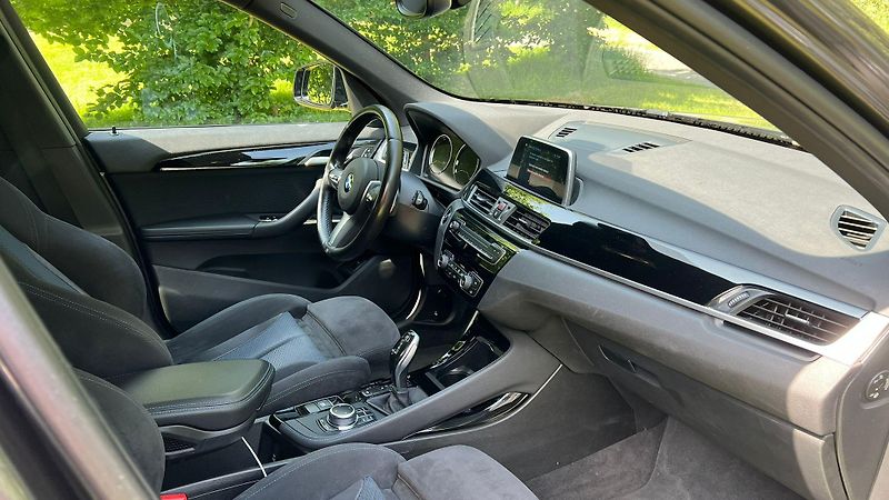 BMW X1 (2018) XDrive 20d,M Sportpaket,LED - fotka 10 z 32