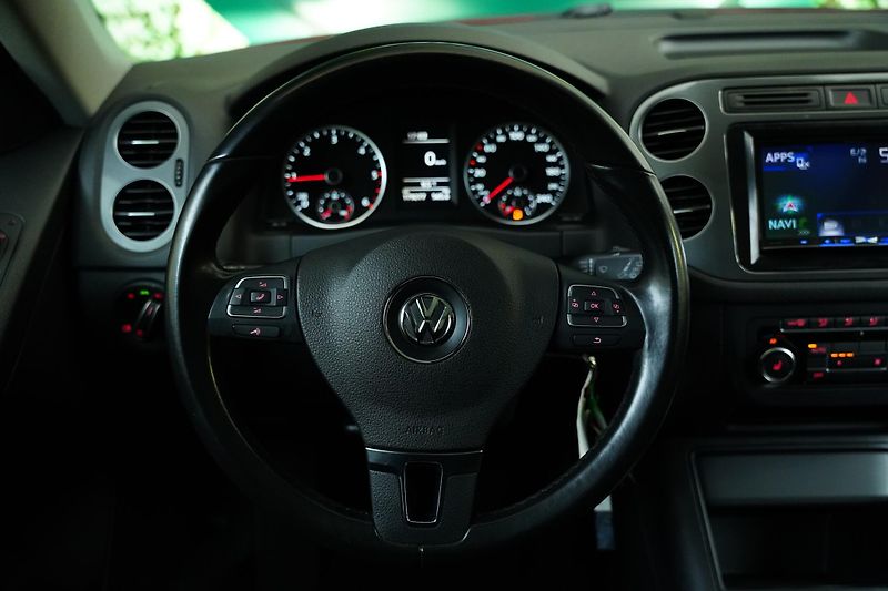 Volkswagen Tiguan - fotka 17 z 25
