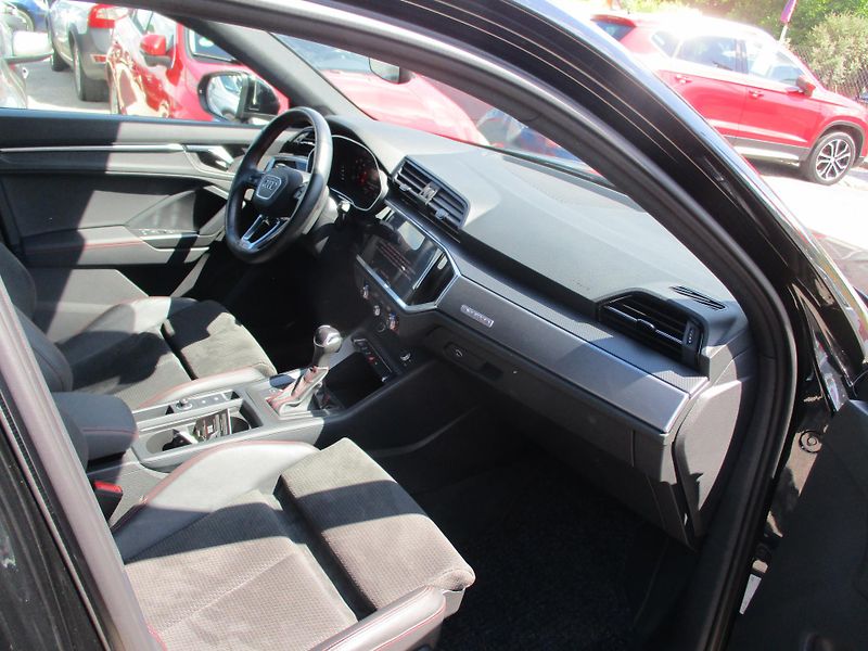 Audi Q3 (2022) 40TDi Sportback Quattro S Line - fotka 6 z 12