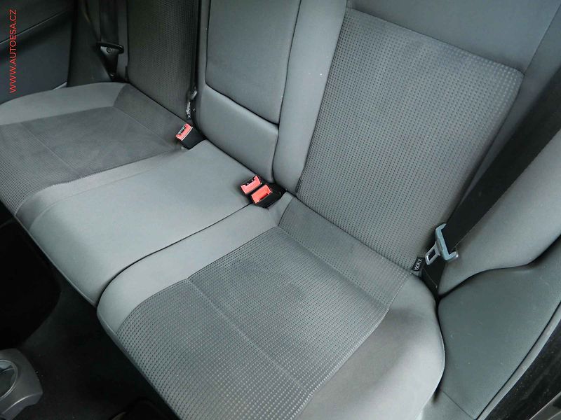Volkswagen Polo (2009) 1.2i, Comfort, AC - fotka 10 z 16