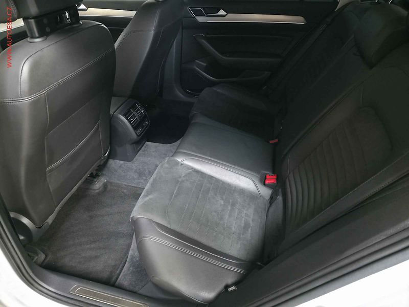 Volkswagen Passat (2018) 2.0TDi, ČR, DSG, navi, LED - fotka 10 z 21