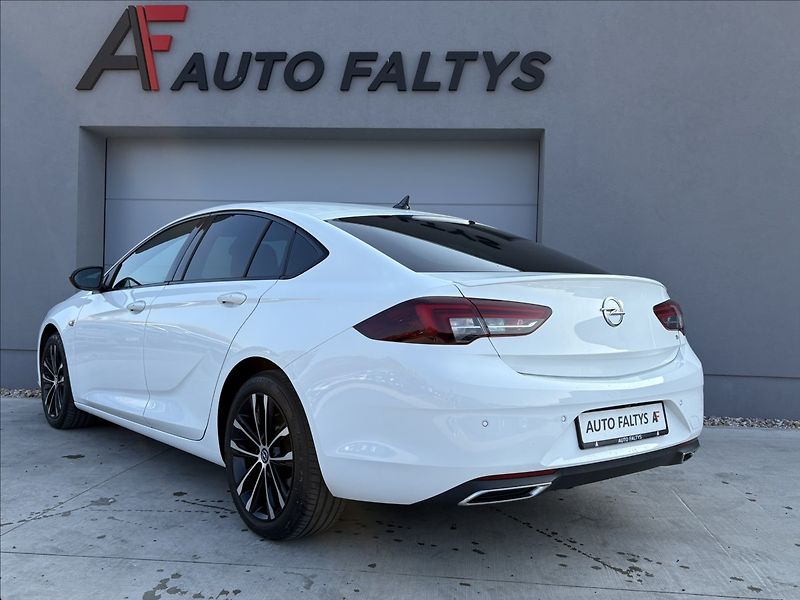 Opel Insignia 2,0 CDTi AWD AT8 Ultimate GS - fotka 5 z 31