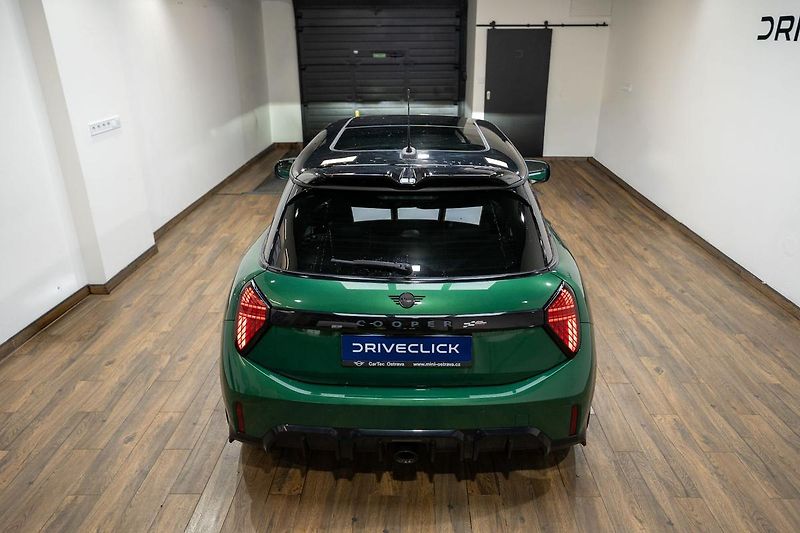 Mini Cooper JCW 2.0 170 kW - fotka 5 z 30
