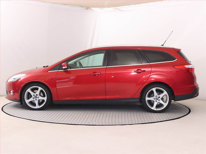 Ford Focus (2012) 2.0 TDCi, Automat, Serv.kniha - fotka 3 z 20