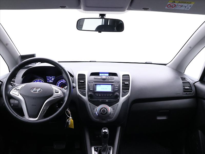 Hyundai ix20 1,6 CVVT 91kW Czech Klima - fotka 24 z 32