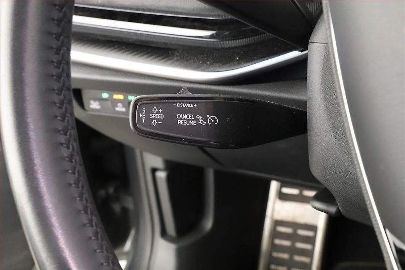 Škoda Superb (2025) 2.0 TDI, Sportline, HUD, Paměť - fotka 16 z 21